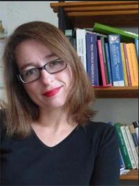 Prof. María Teresa Flórez Petour, académica del Departamento de Estudios Pedagógicos