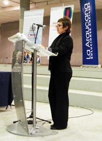 La Profesora Luz Ángela Martínez fue la encargada de dirigir el taller de relectura y reescritura de La Araucana.