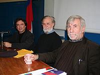 Analizando el trabajo del poeta nacional David Rosenmann Taub participaron Cristián Montes, Naín Nómez y Teodosio Fernández.